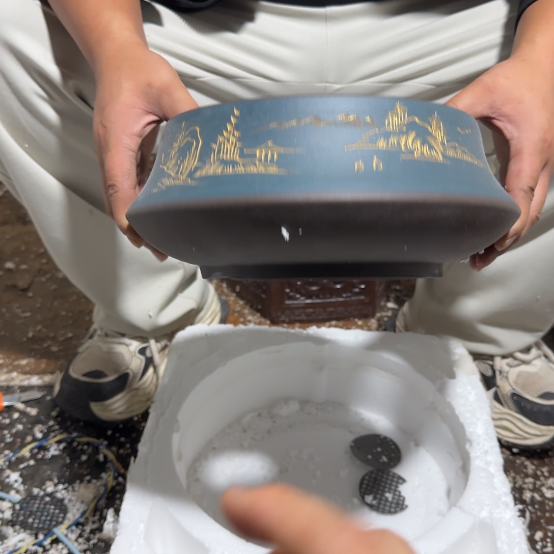 紫砂花盆瑕疵和瑕疵