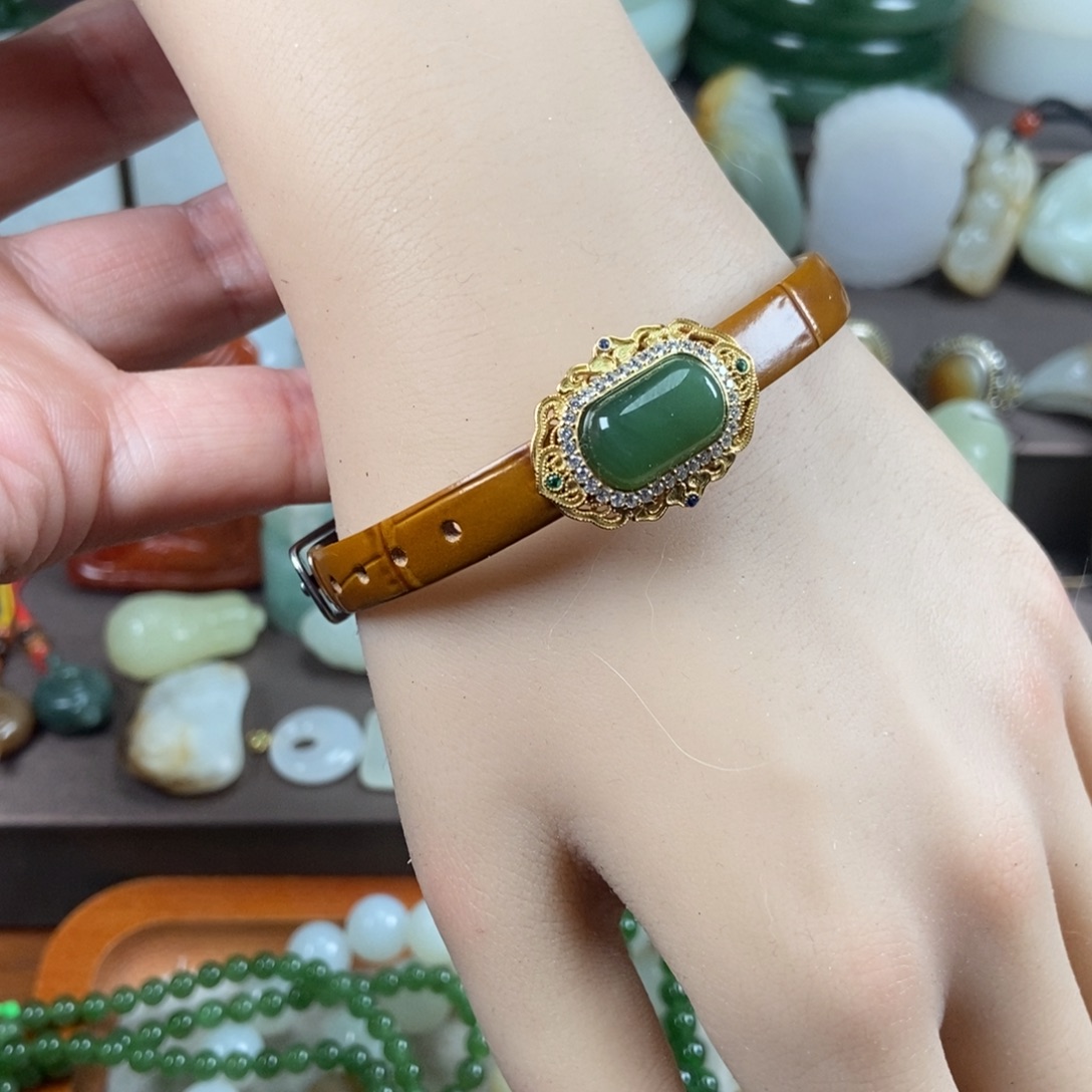 和田玉未镶嵌手链