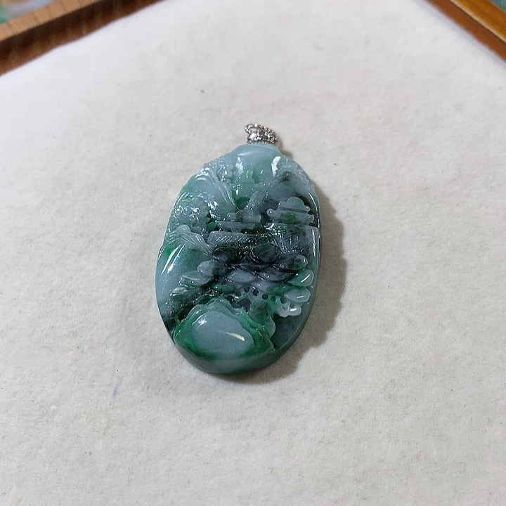 翡翠未镶嵌颈饰翡翠吊坠