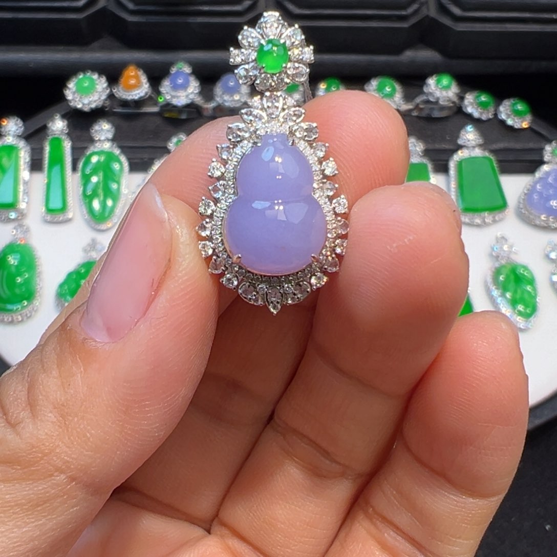 翡翠颈饰18K金镶嵌收到货48小时鉴赏期