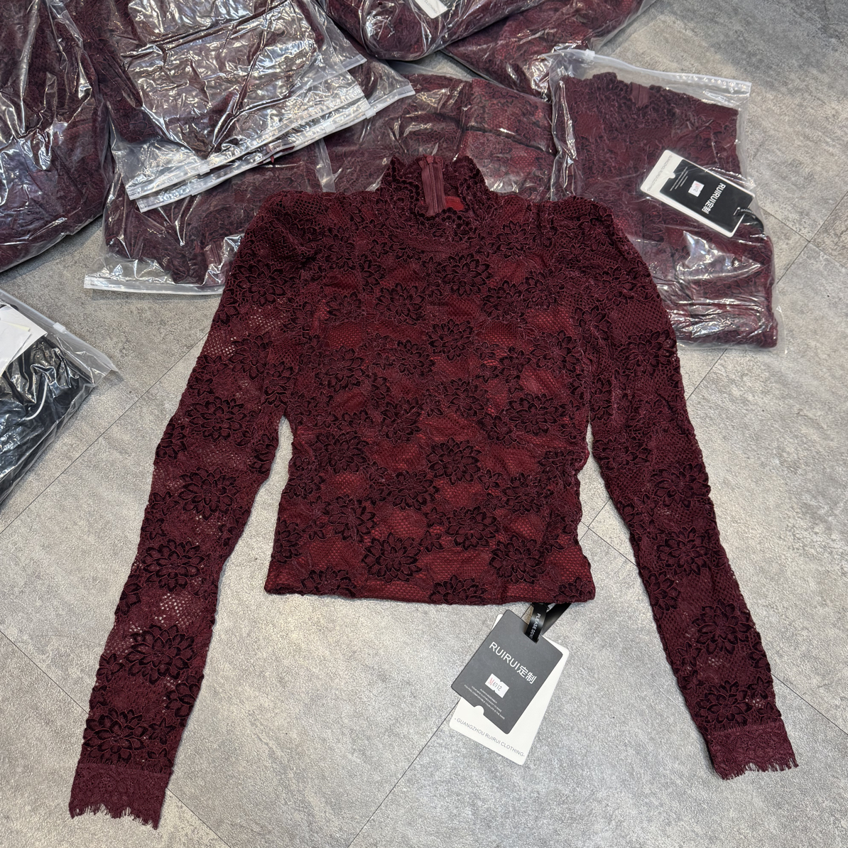 99266#新品定制半高领提花镂空气质修身显瘦加绒蕾丝打底衫