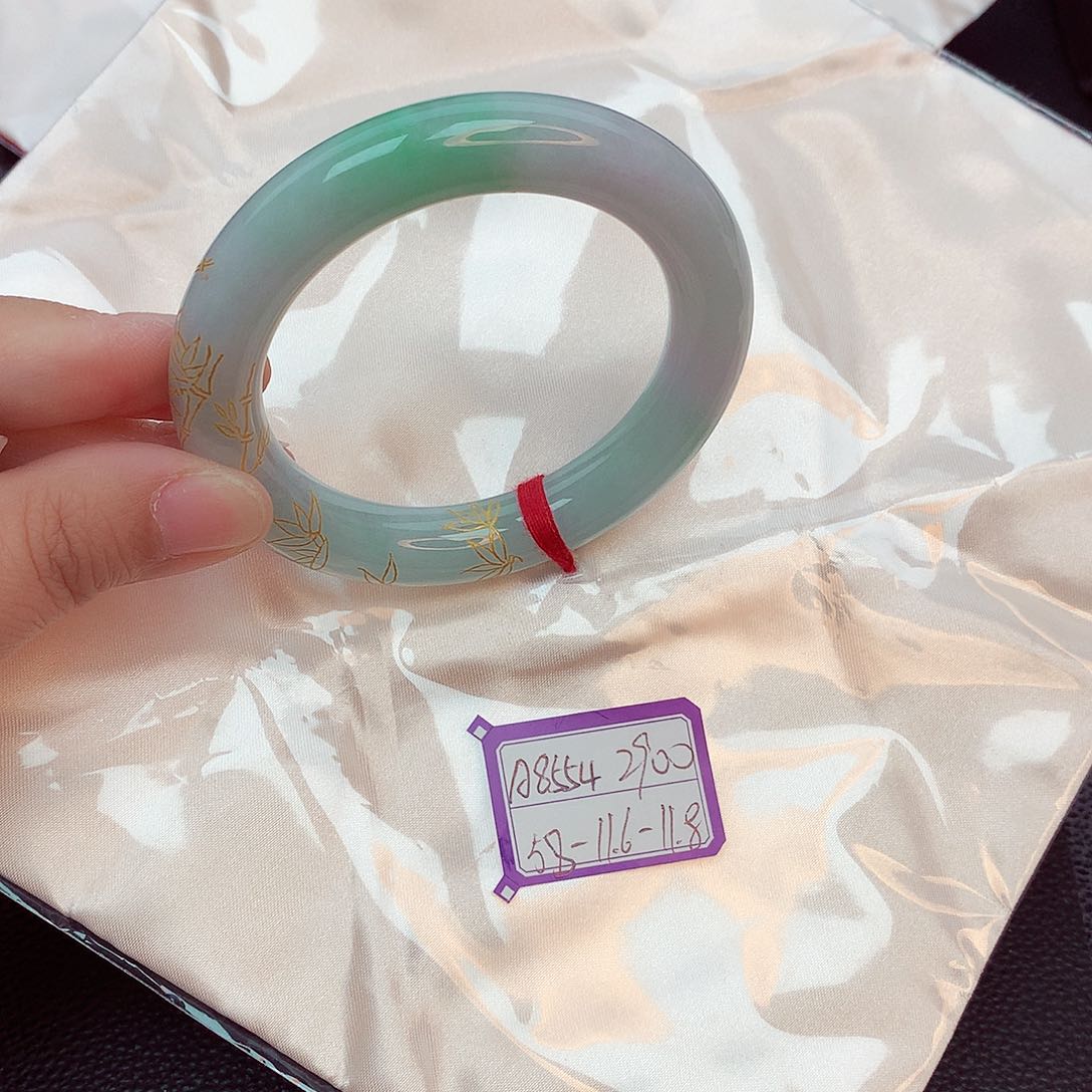 翡翠手镯未镶嵌天然缅甸翡翠A货