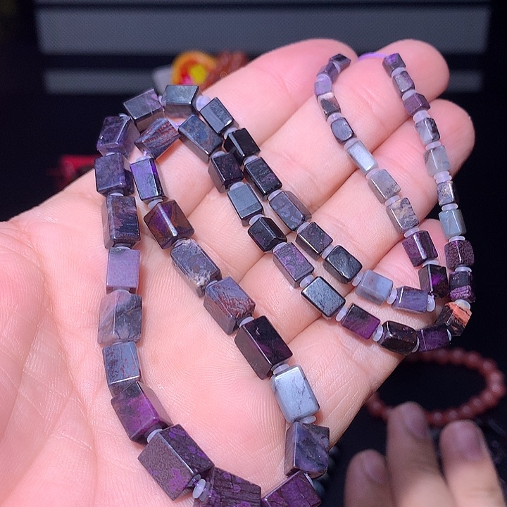 苏纪石（舒俱来）四菱塔链未镶嵌