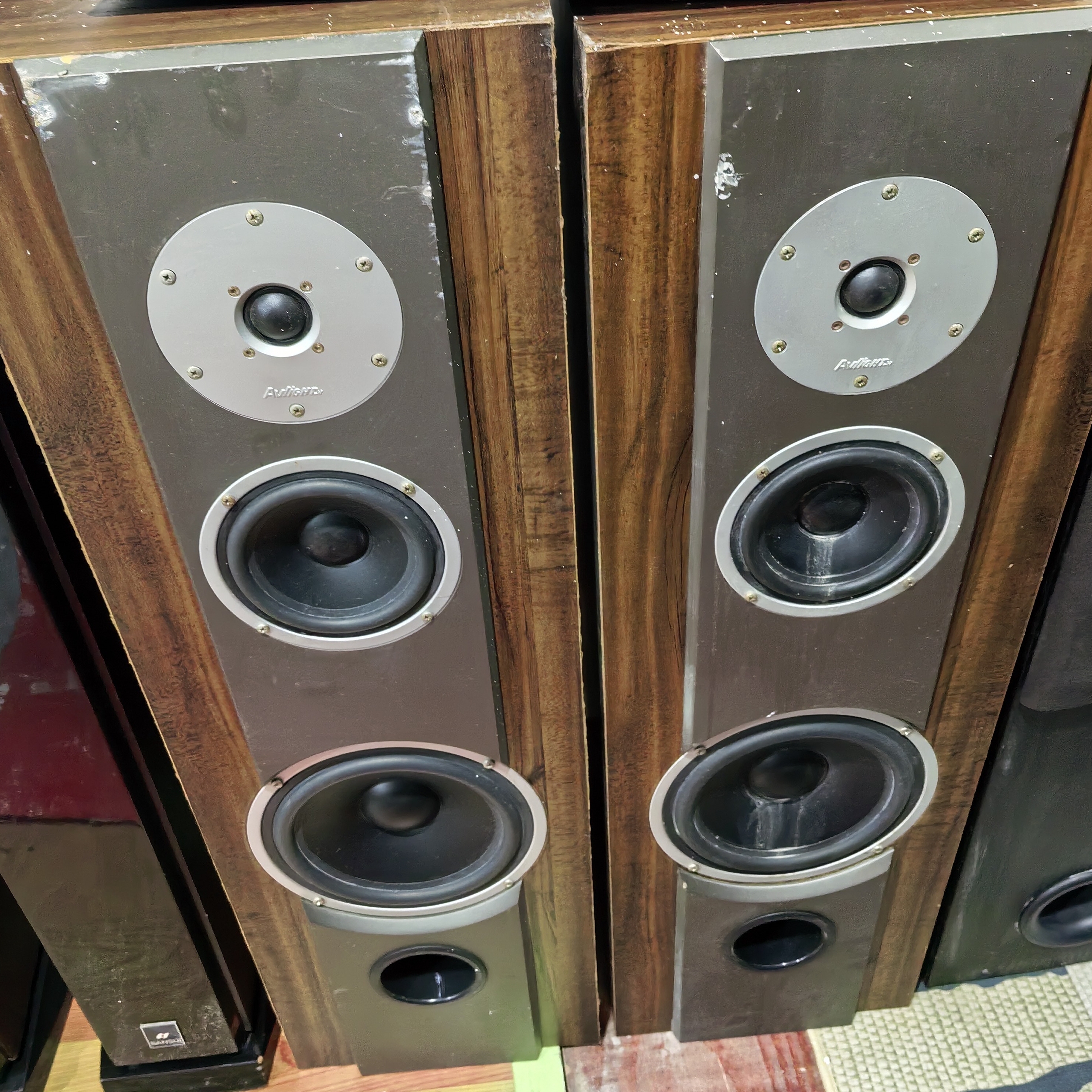 A01号落地音响一对 八寸三分频 运费自理