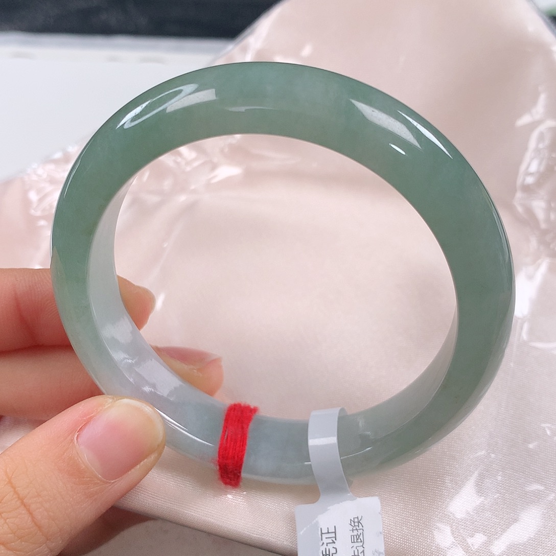 翡翠手镯未镶嵌 正圈①③⑨