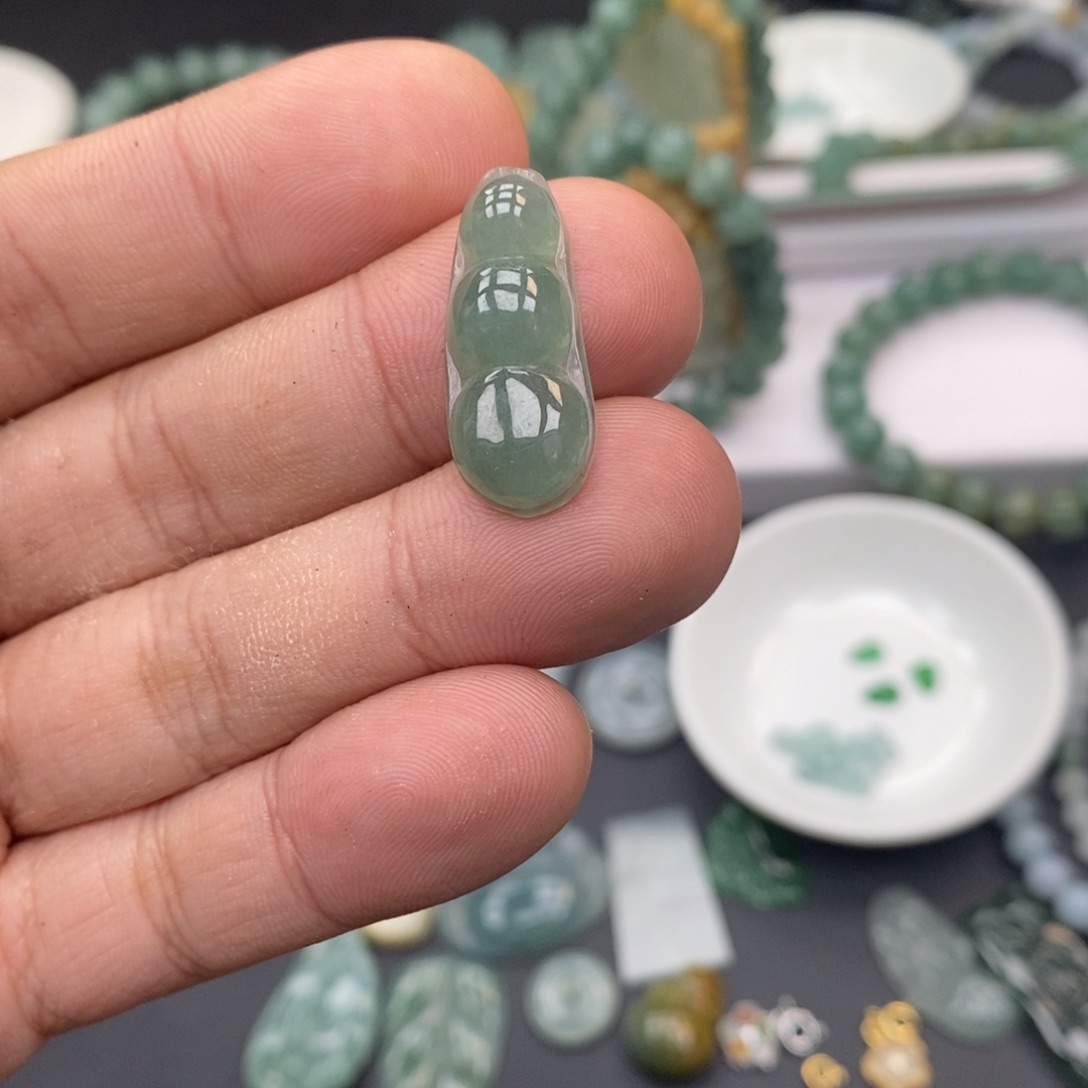 翡翠未镶嵌手链天然a货翡翠05