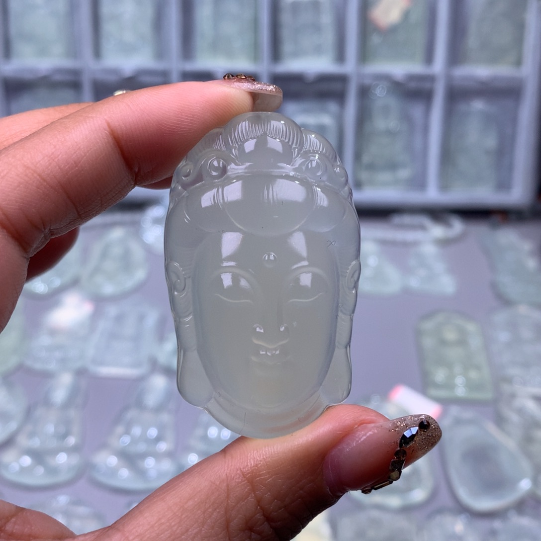 蛇纹石玉颈饰未镶嵌用****1