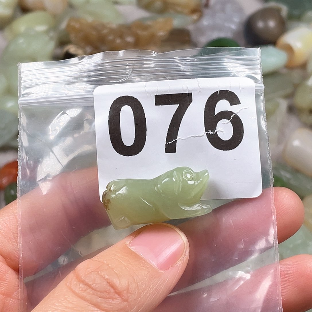 和田玉（糖玉）颈饰未镶嵌