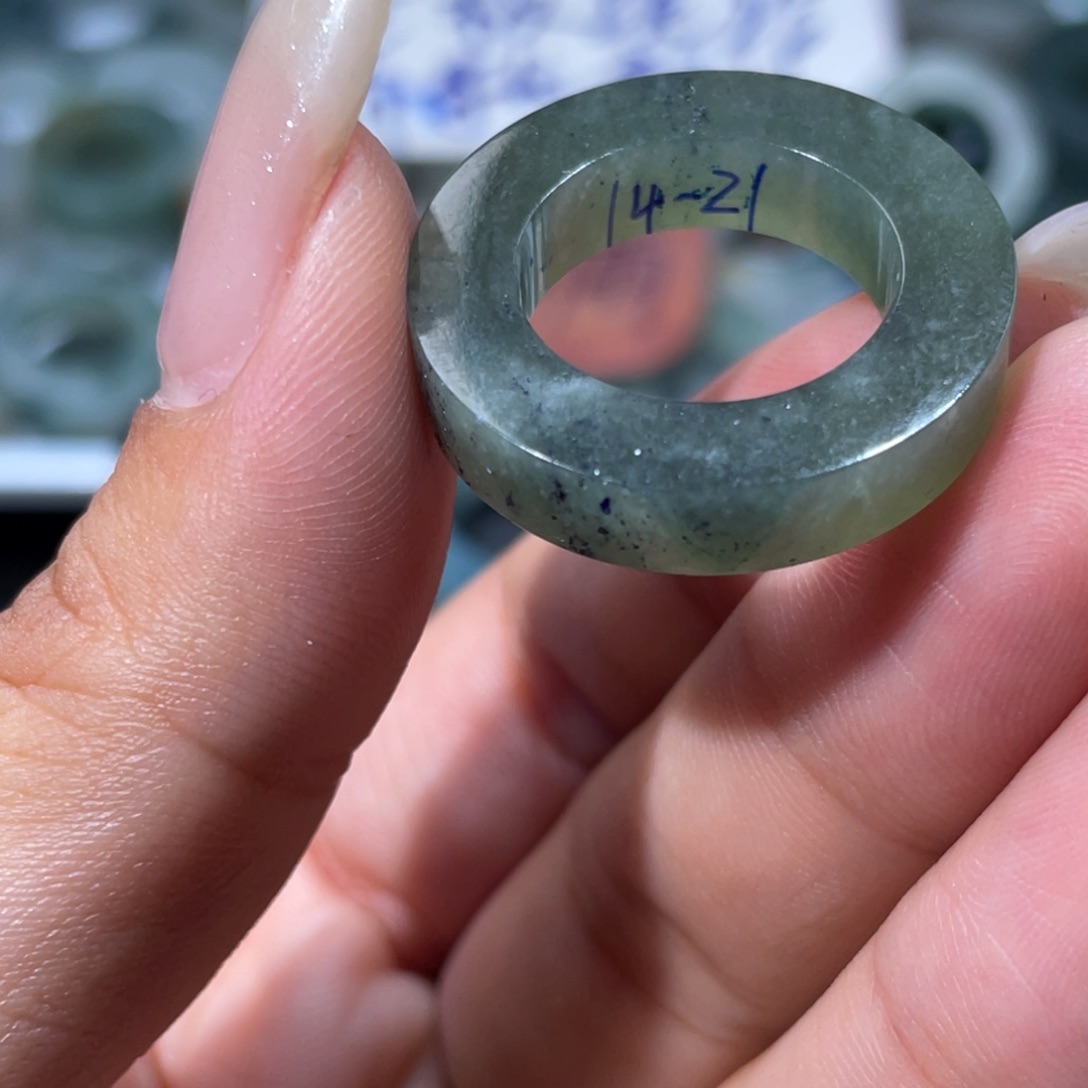 定制翡翠未镶嵌天然翡翠14-21圈