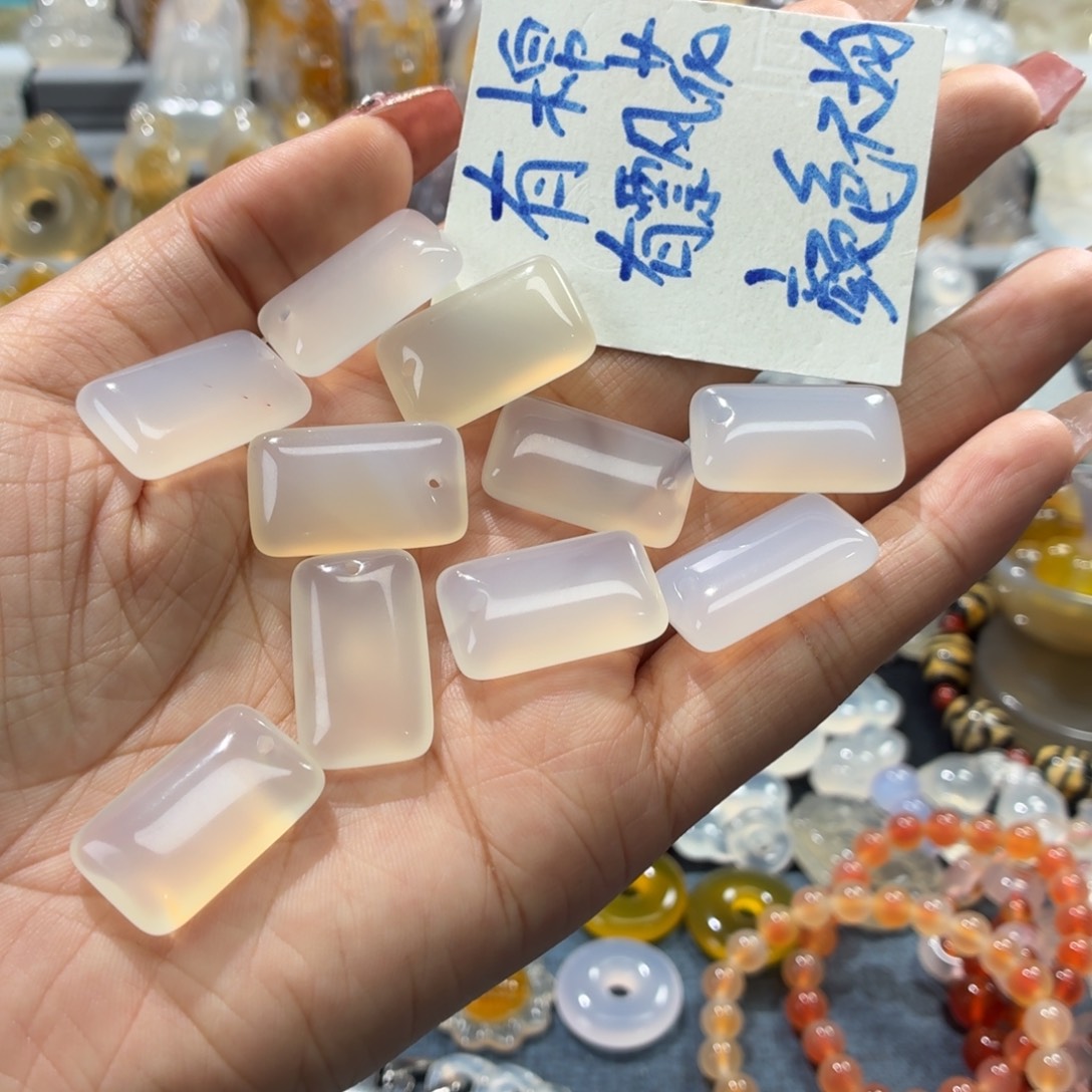 玛瑙/玉髓未镶嵌吊坠(不含链)