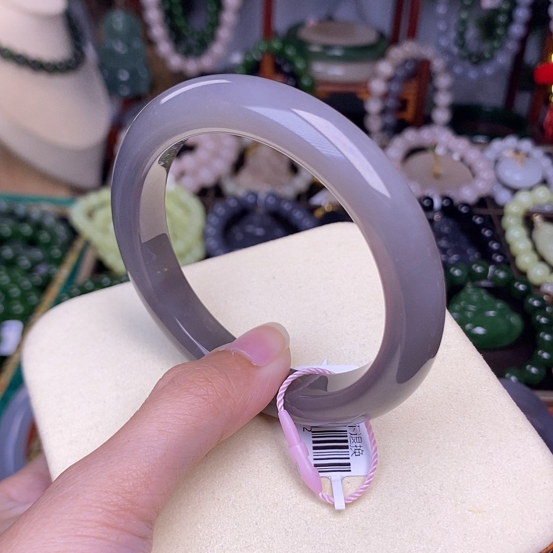 和田玉57福利补贴浓烟紫脂膏级手镯未镶嵌