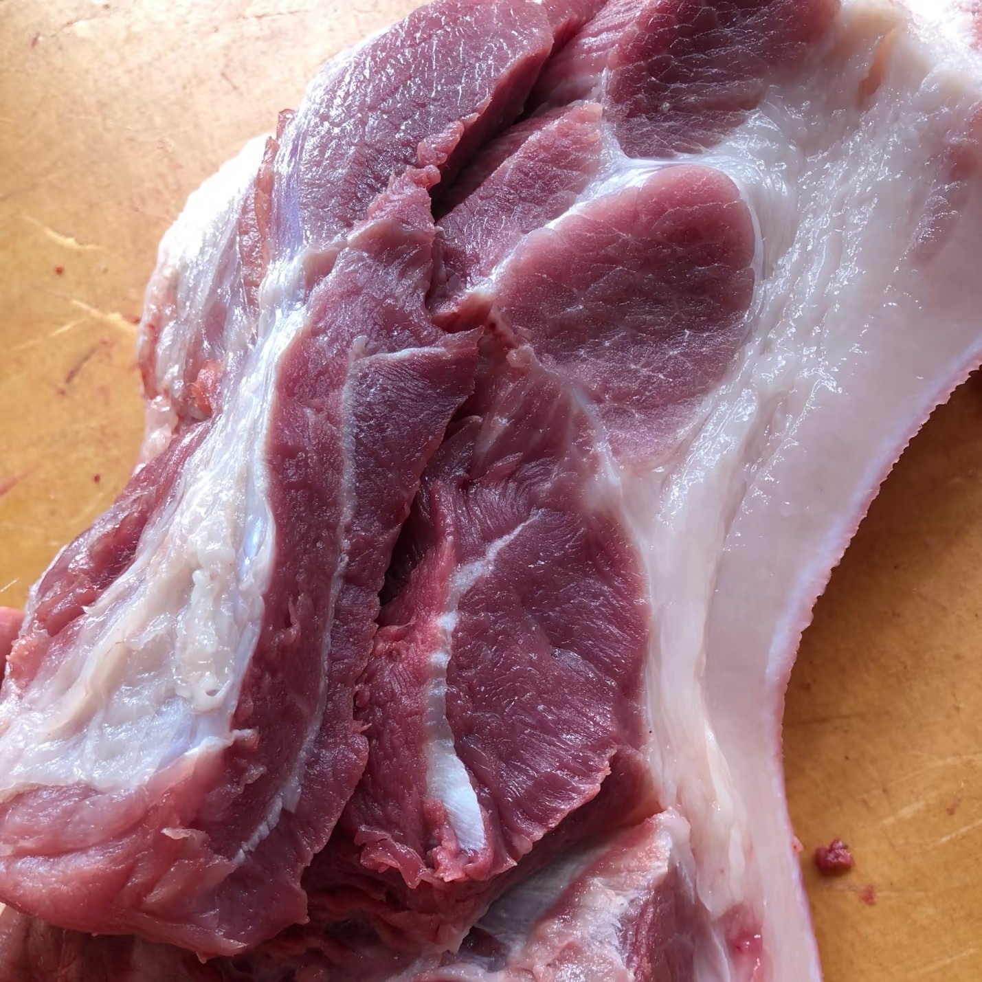 新鲜本地猪前甲肥瘦肉：500克