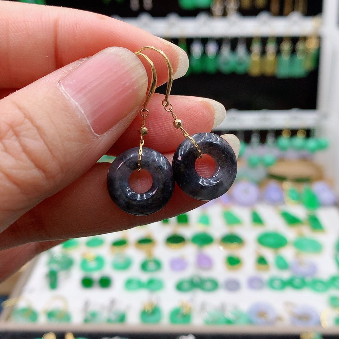 翡翠耳饰18K金镶嵌的