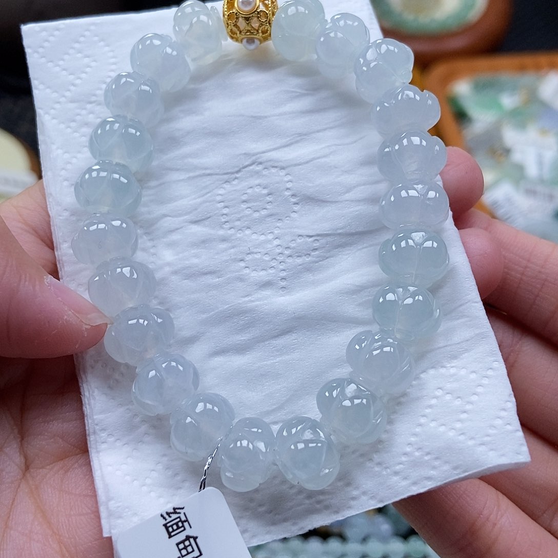 未镶嵌挂件翡翠闪