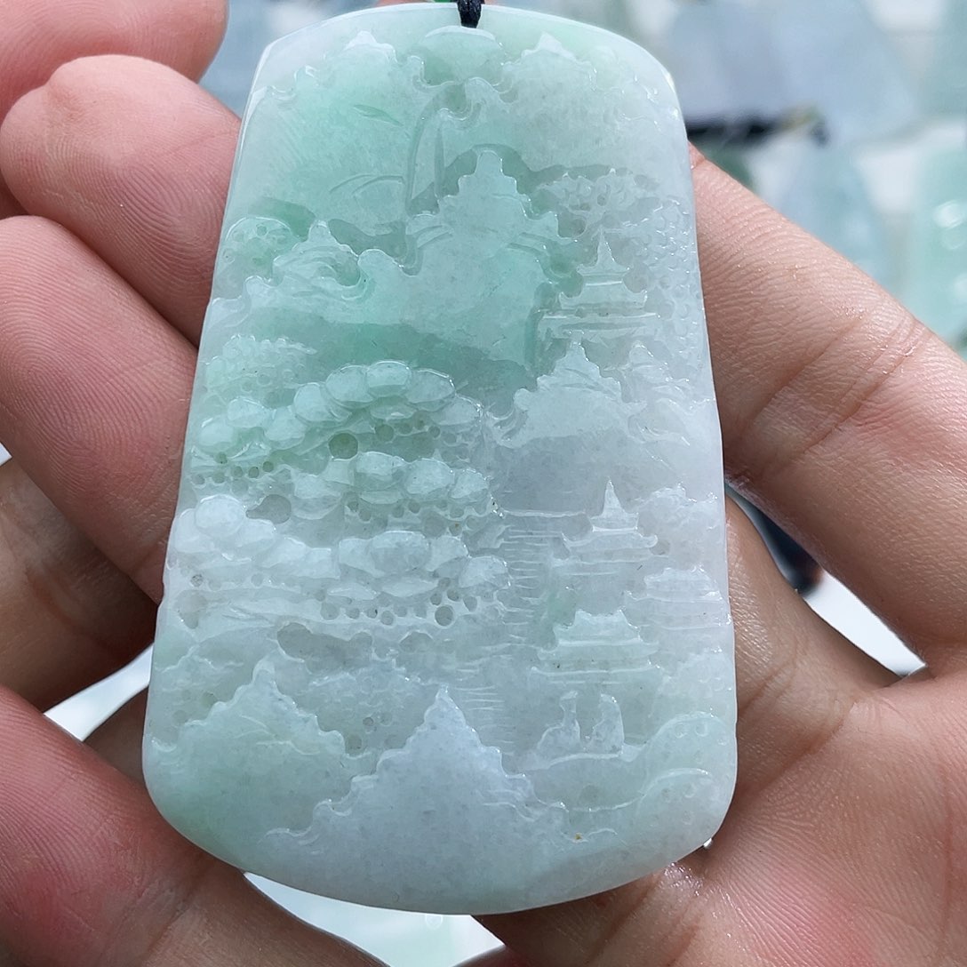 颈饰未镶嵌翡翠秀**店翡翠