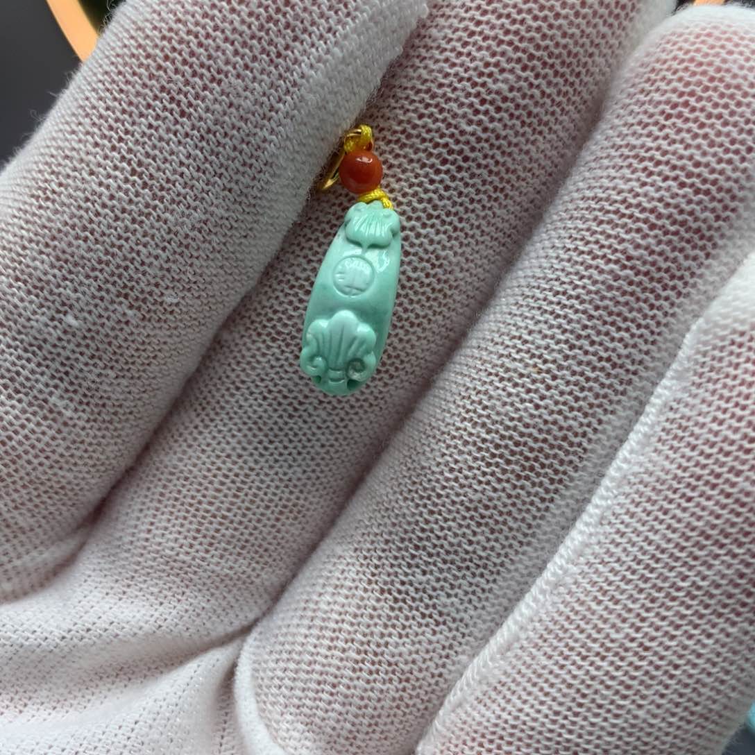 绿松石挂件未镶嵌