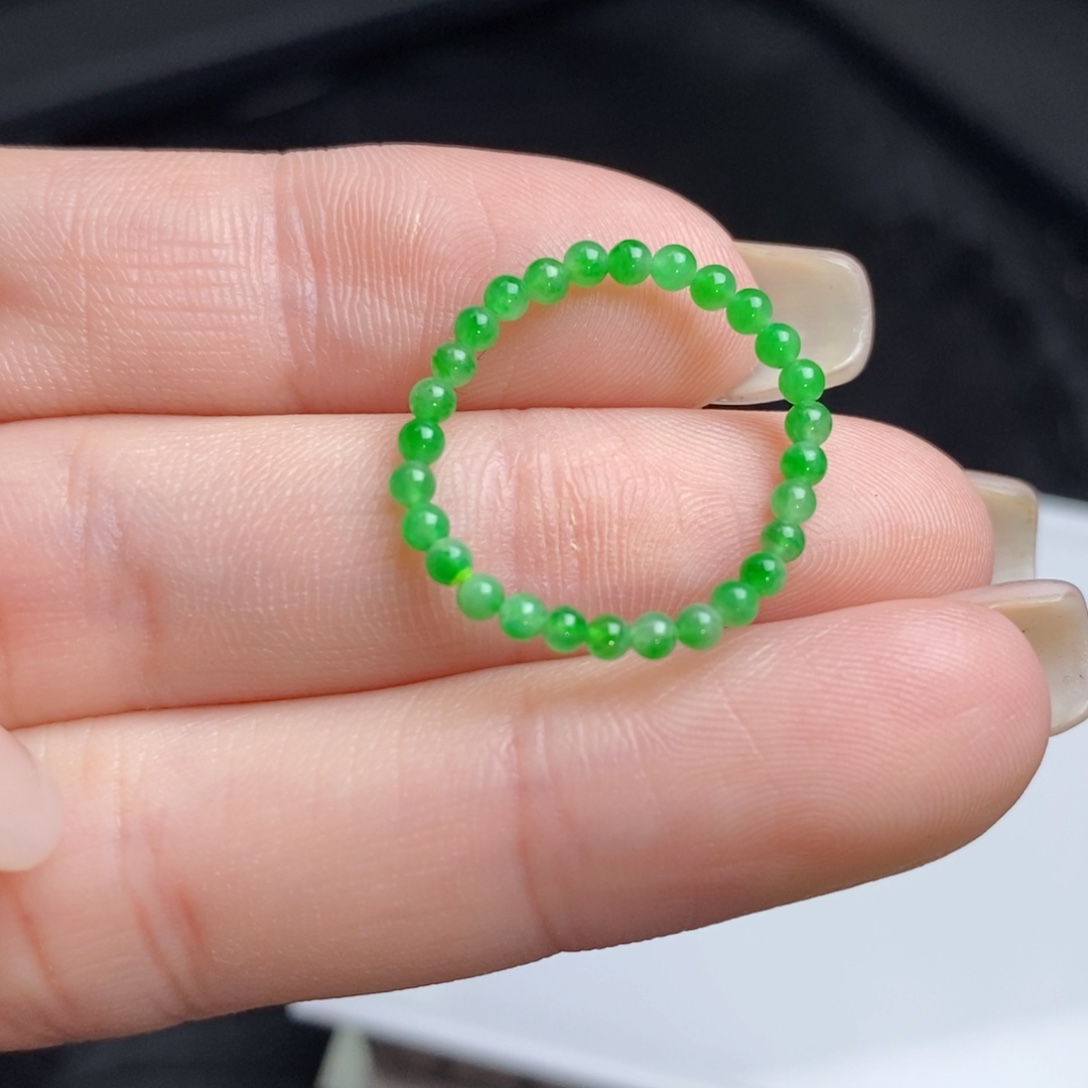 翡翠未镶嵌戒指小米珠