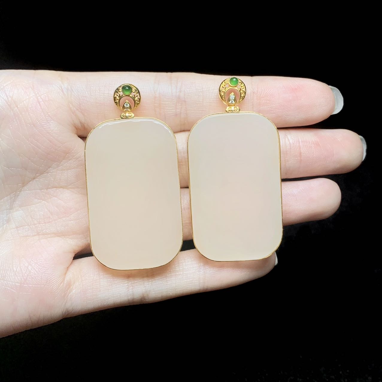 【云上好物】3 DS67879-18K金和田玉吊坠-多样性发一件39x24x5mm