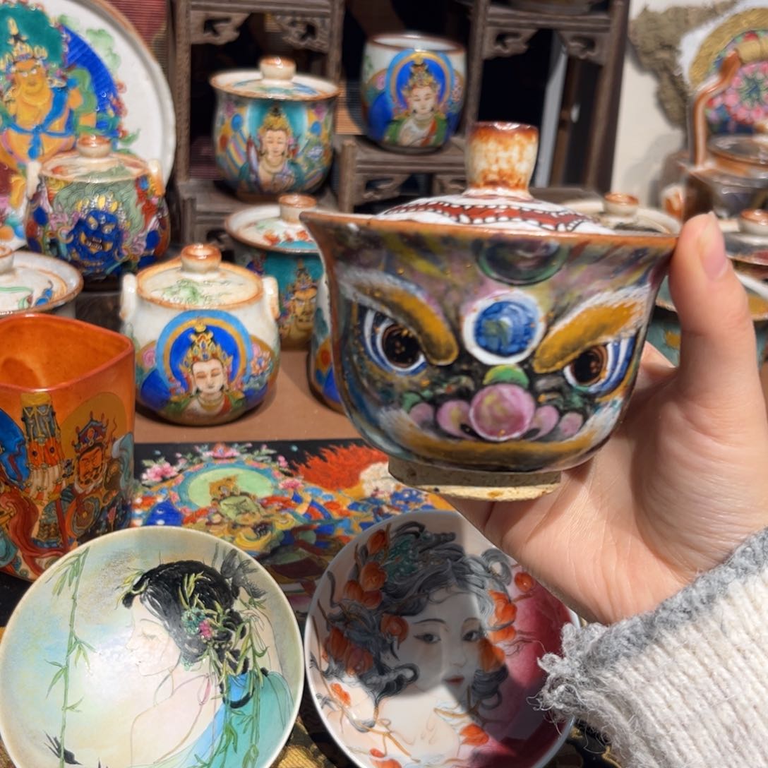 醒狮景德镇手绘制作