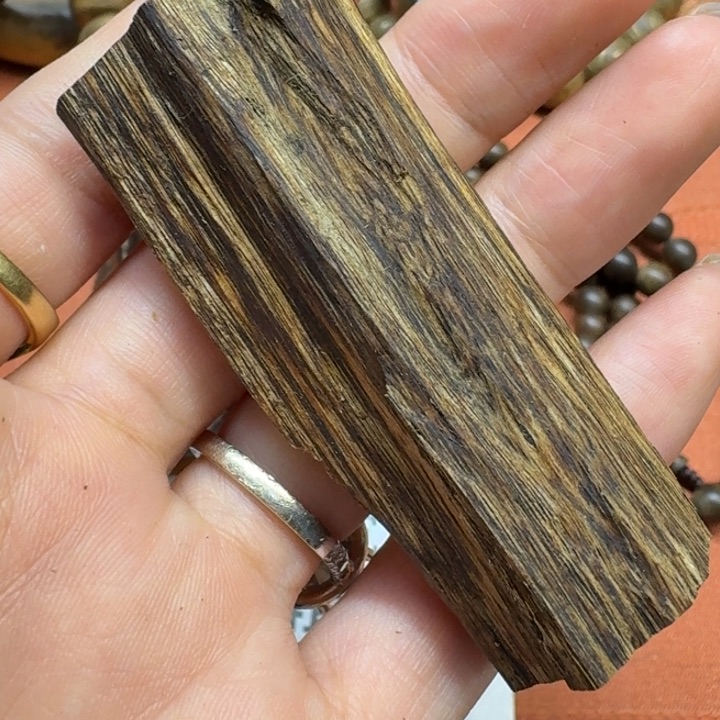 大叶紫檀（黑酸枝木类）