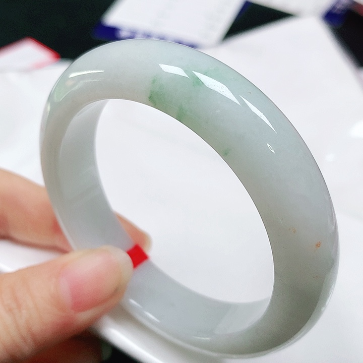 翡翠手镯（圆镯）未镶嵌