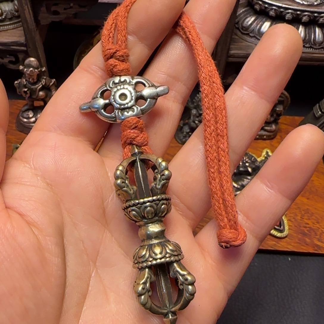 b***i泥塑藏传牌子……藏传牌子