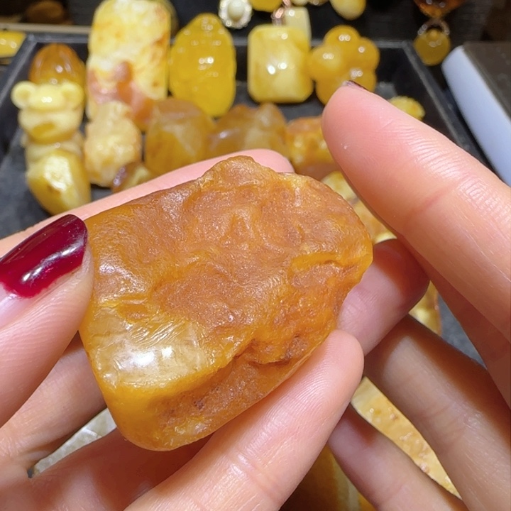 定制琥珀未镶嵌蜜蜡