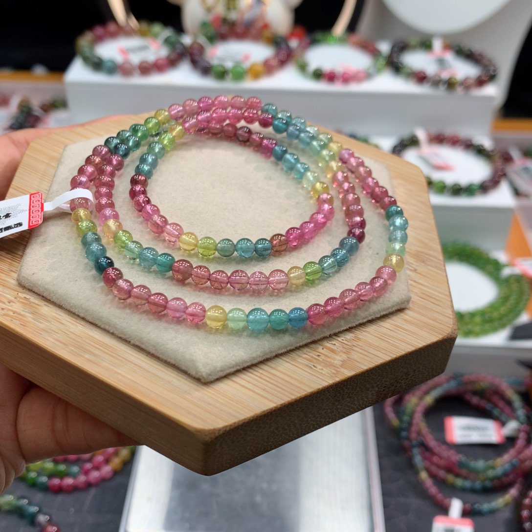 碧玺手链未镶嵌    4.3mm。  