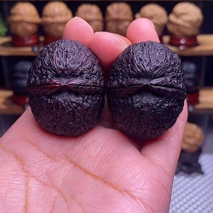 文玩核桃吊坠泰伦元宝20