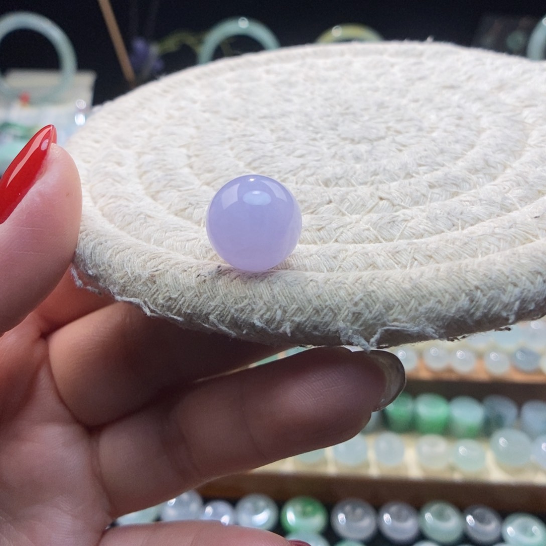 翡翠颈饰未镶嵌圆珠12.8