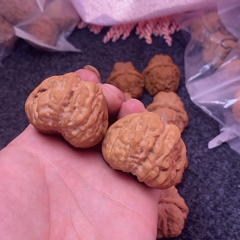 【闪购商品】文玩核桃吊坠44全品蛤蟆头