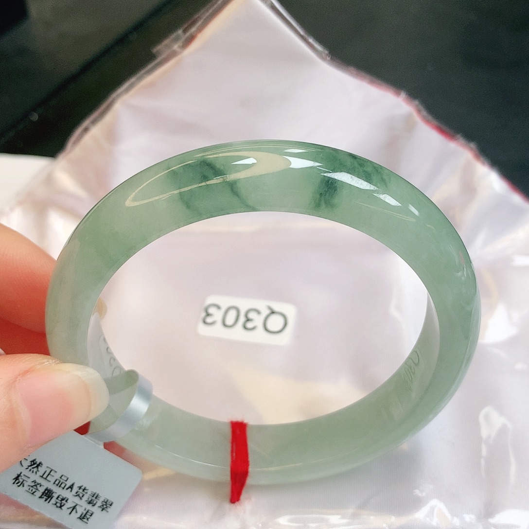【闪购商品】翡翠手镯未镶嵌缅甸天然a货翡翠