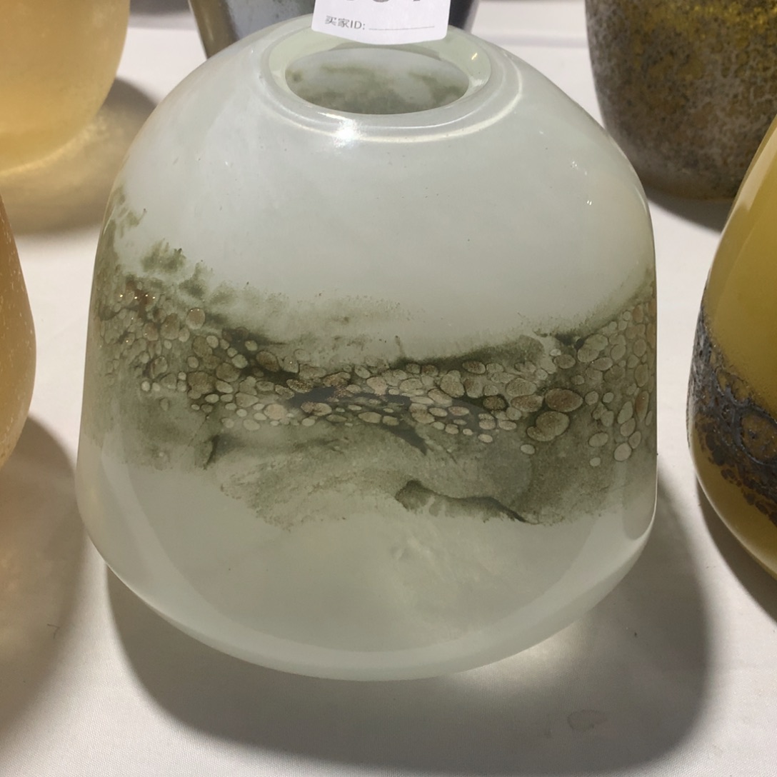 琉璃高16.5口5厘米，手工古法琉璃花器