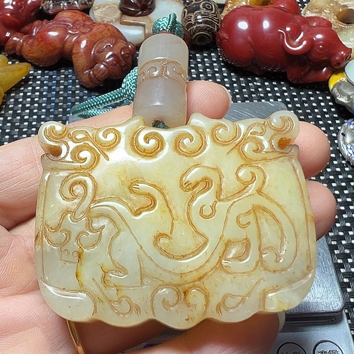 和田玉（糖玉）未镶嵌挂件