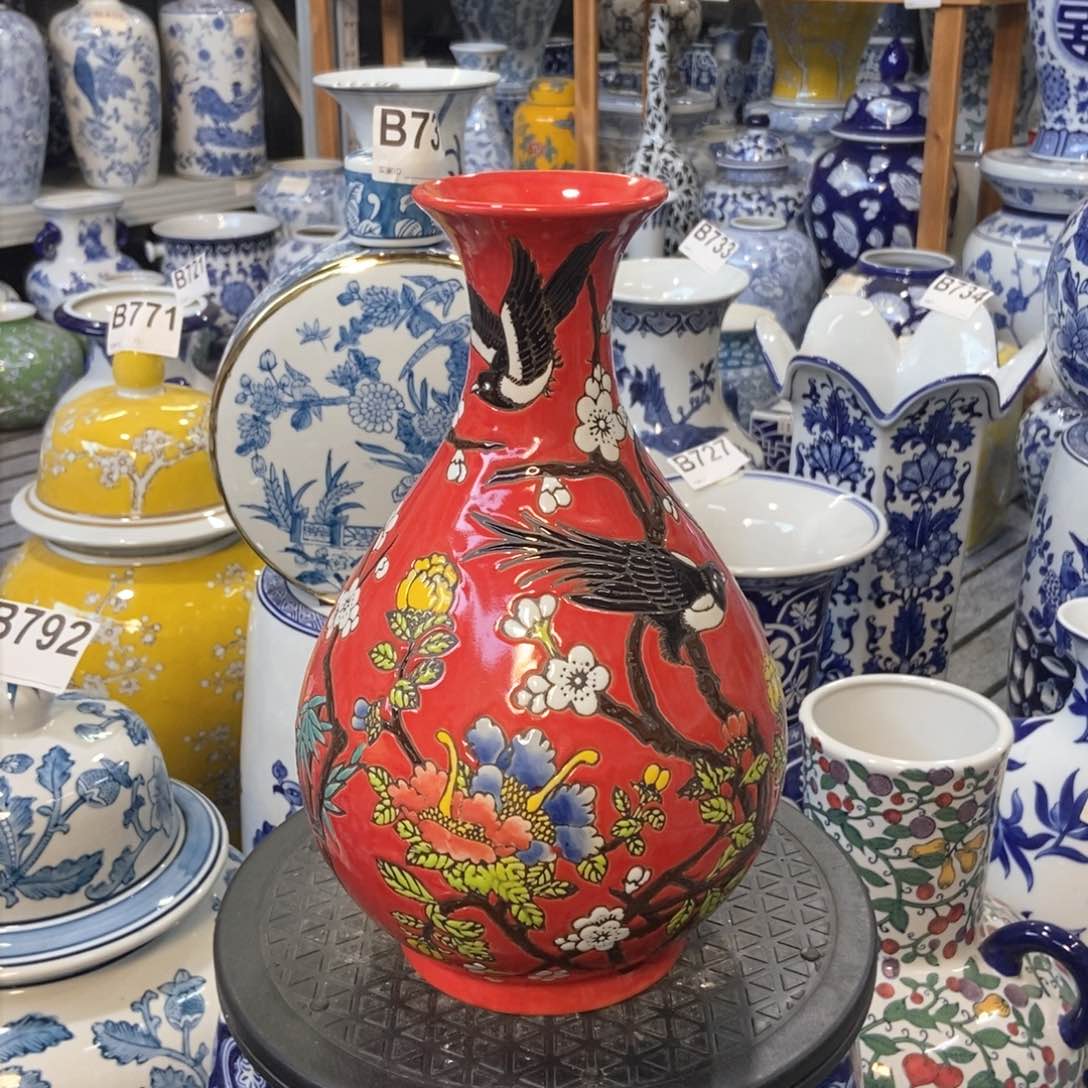 摆件花瓶手绘釉下彩