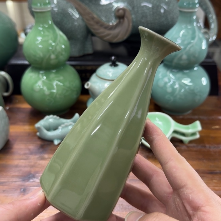 龙泉青瓷茶具微瑕4755