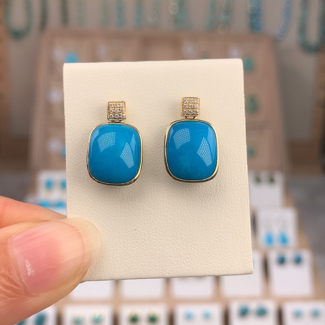 绿松石18K金镶嵌戒指