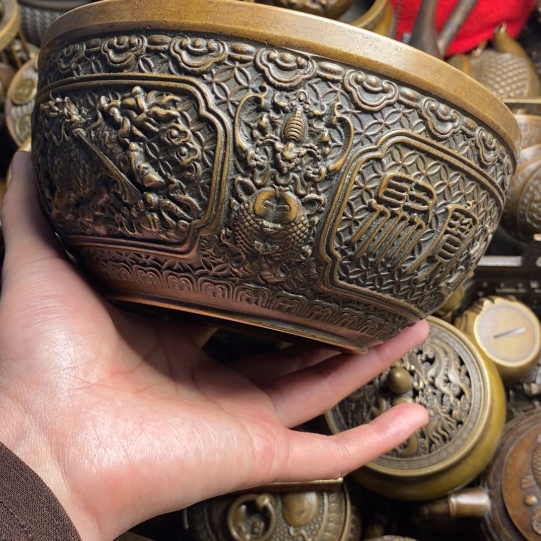 精美铜器做工精良