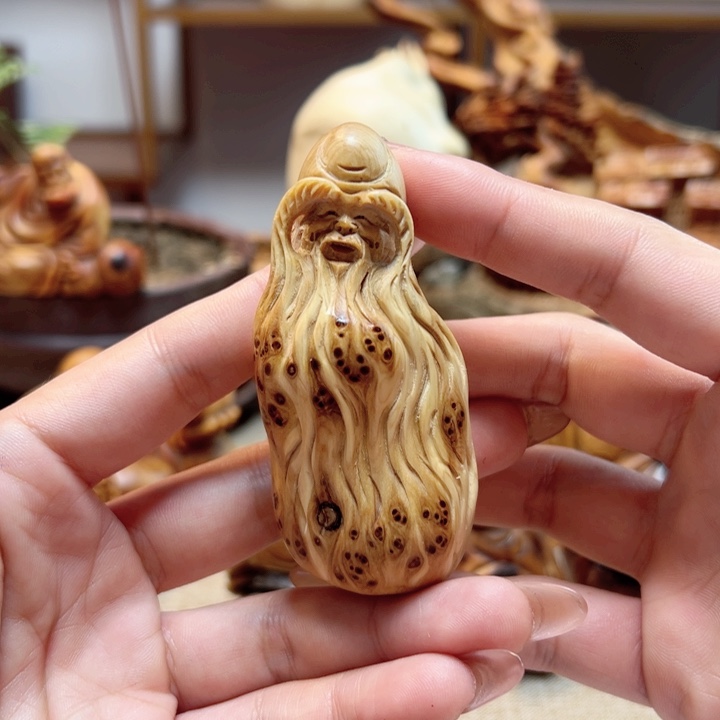 柏木手把留疤寿星公