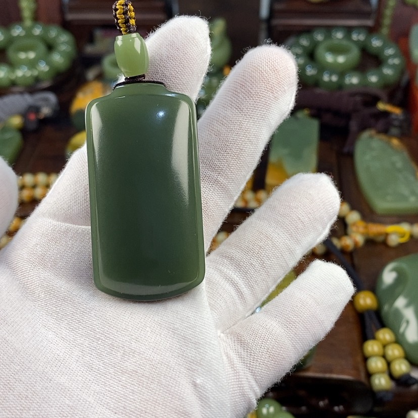 【闪购商品】岫岩老玉（透闪石质玉）颈饰未镶嵌