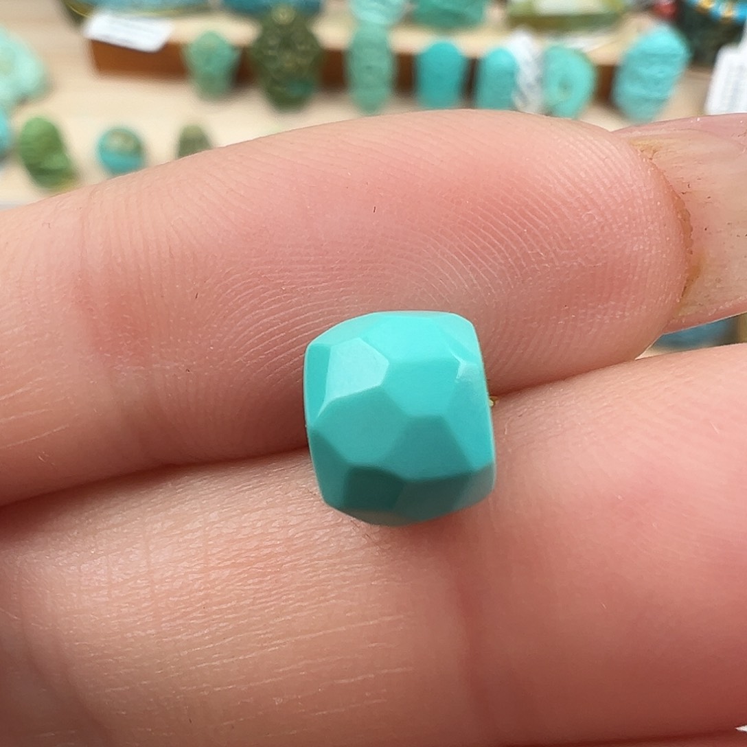 绿松石配饰未镶嵌9*