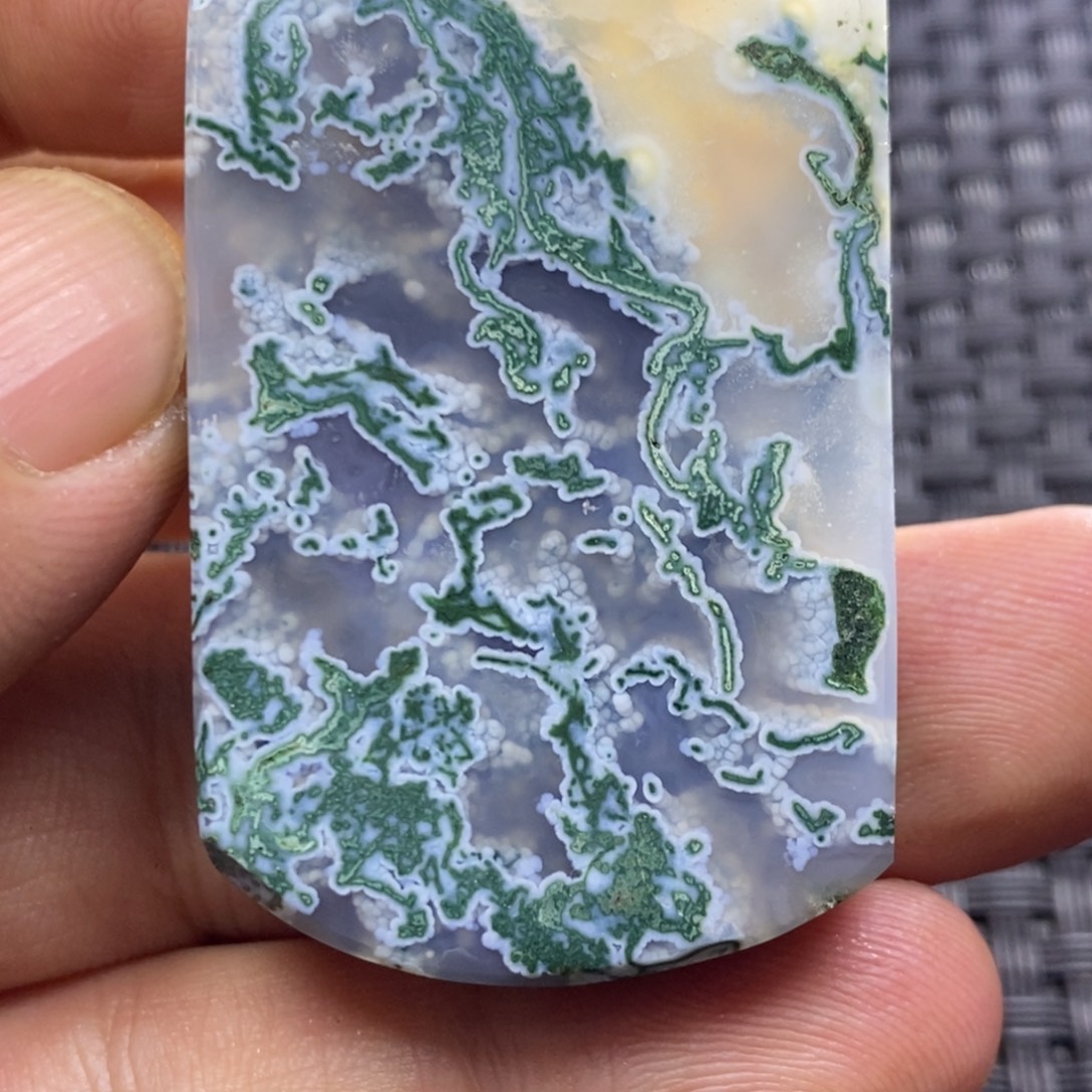 宝***碗玛瑙/玉髓未镶嵌颈饰