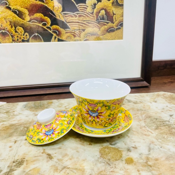 101-珐琅黄盖碗（241）