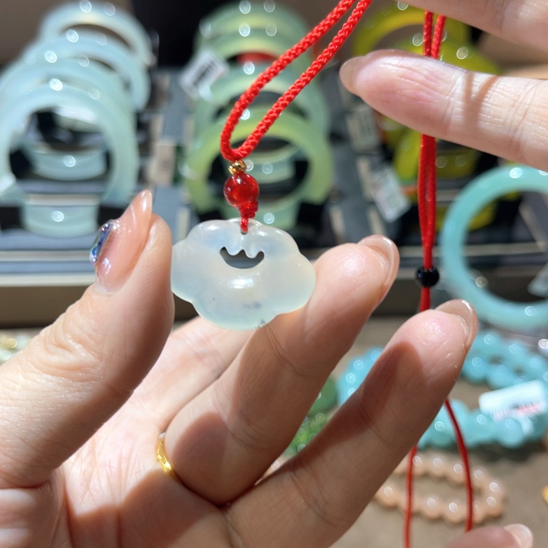 岫玉手镯未镶嵌手镯