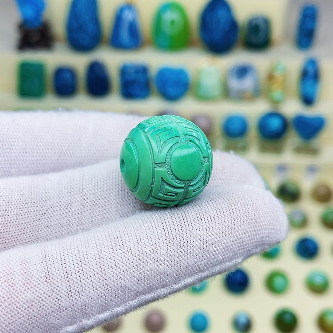 绿松石绿松石未镶嵌