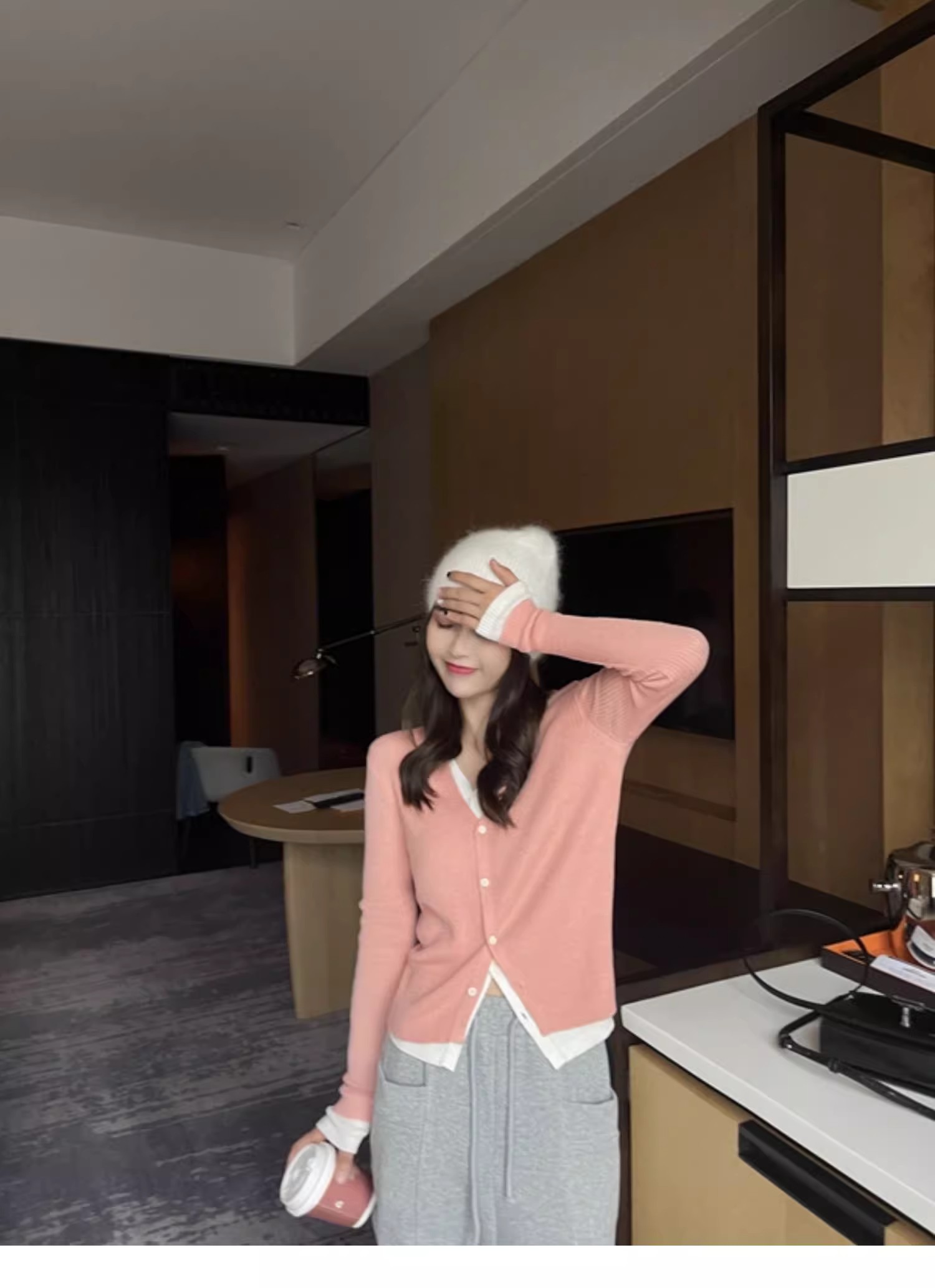 奶呼呼高级拼色假两件针织长袖开衫初秋新款软糯上衣女百搭显瘦