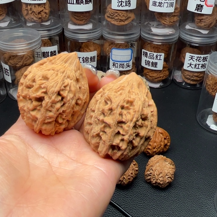 文玩核桃吊坠大沽石40