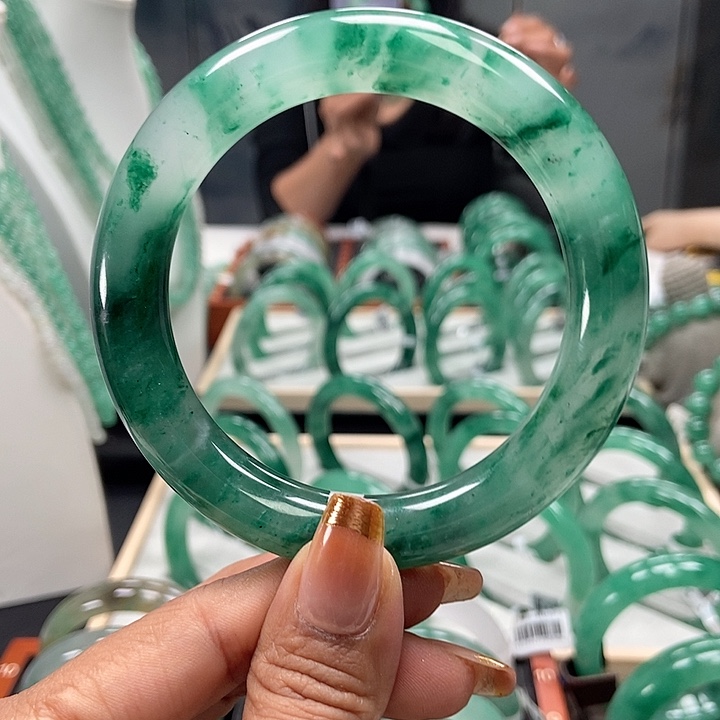 石英质玉手镯未镶嵌୧****