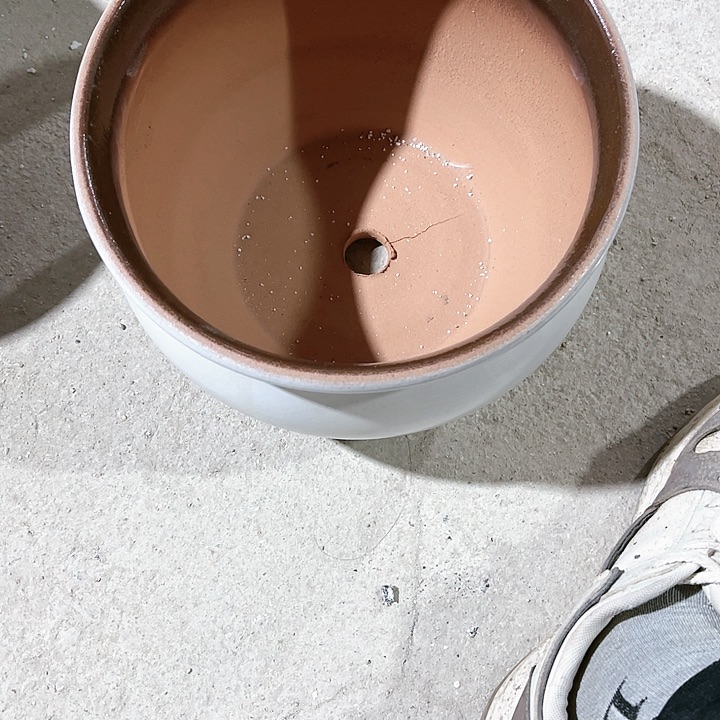 红陶口径25高度18一只瑕疵