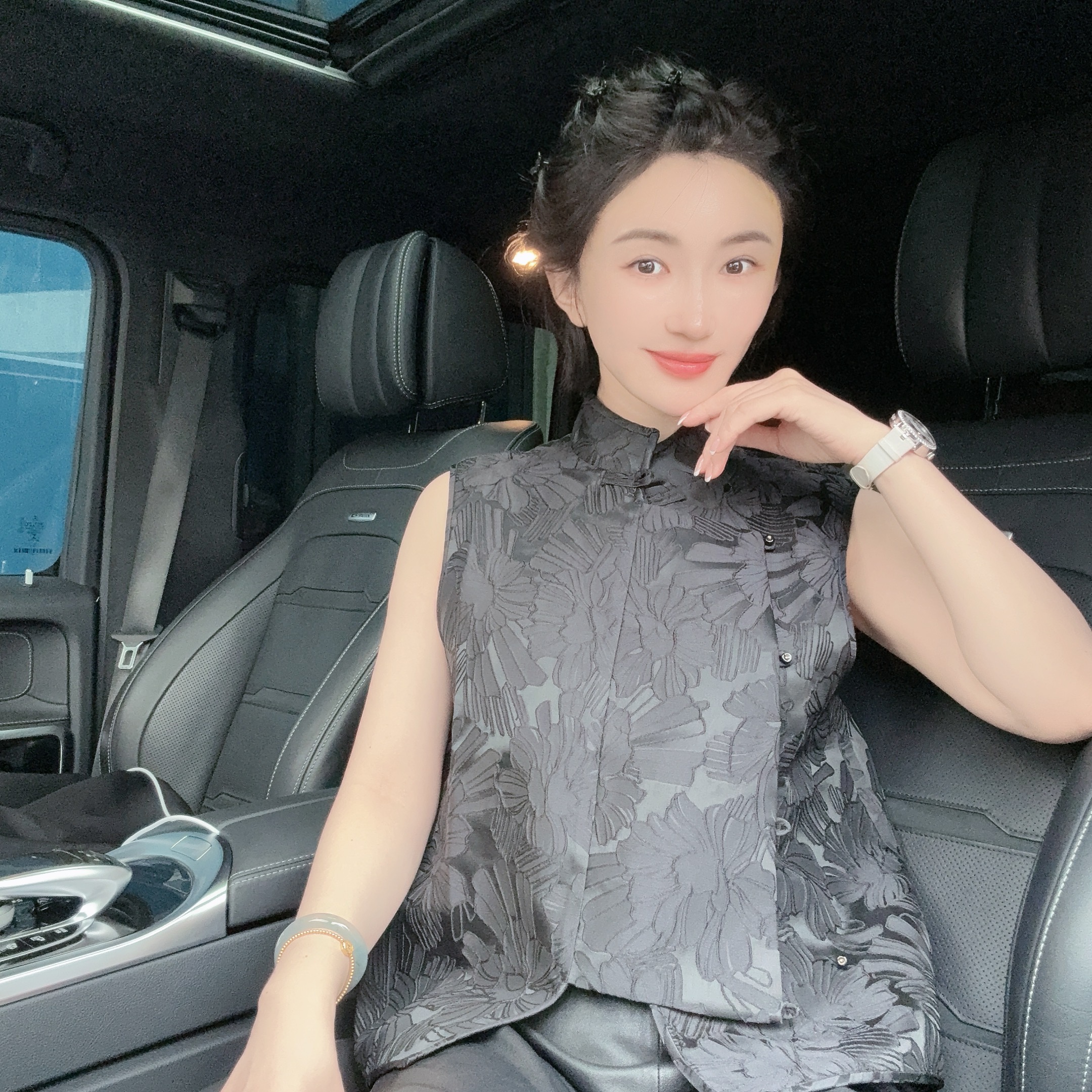 Betty Bairn【刘HAHA精选】新中式立领马甲24B-BW8128